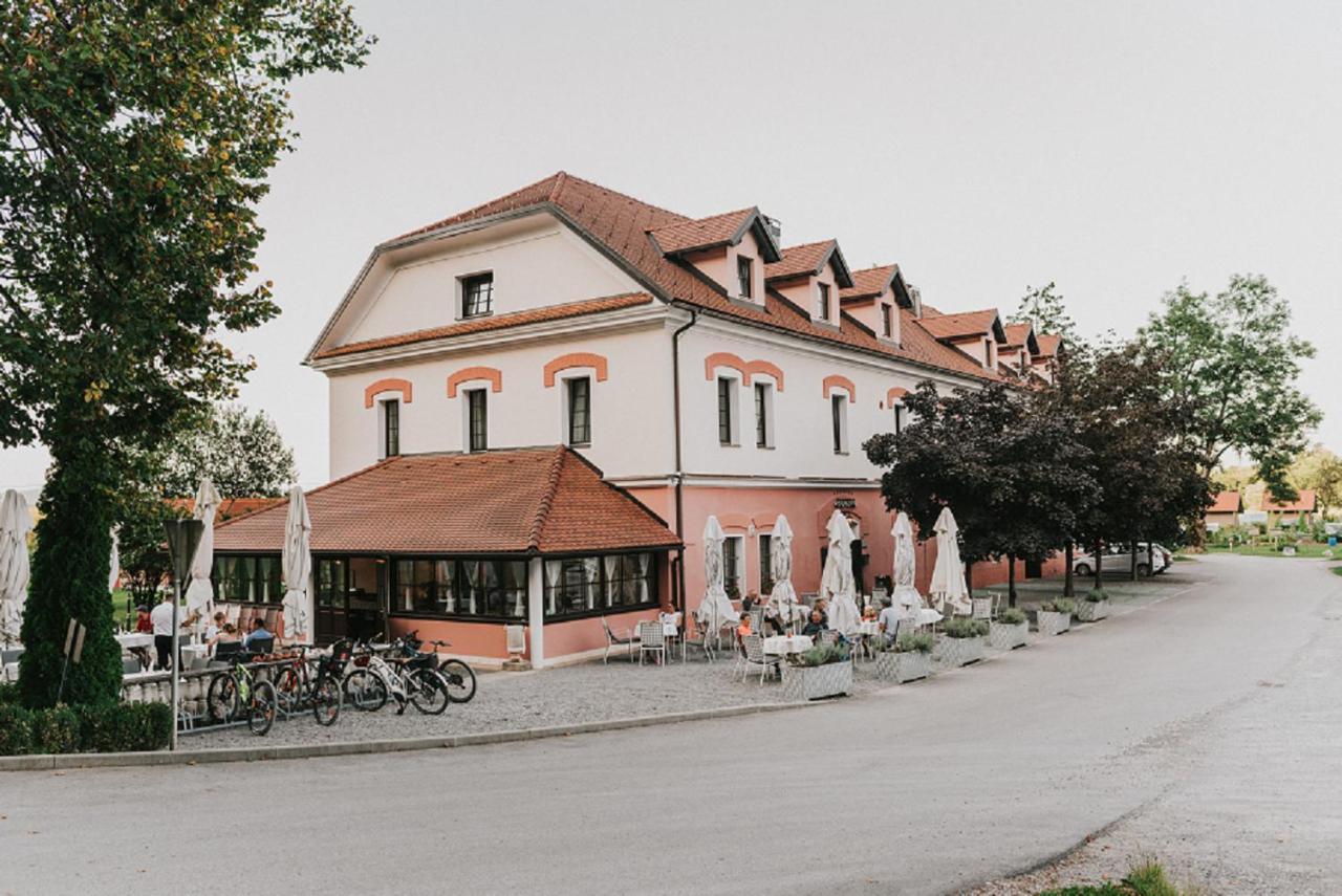 Guesthouse Bistra Vrhnika Exterior foto